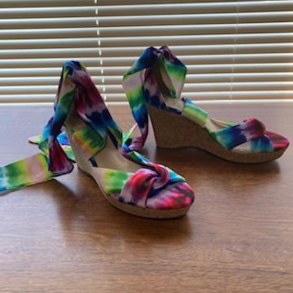 Tye Dye wedges - Picture 1 of 1